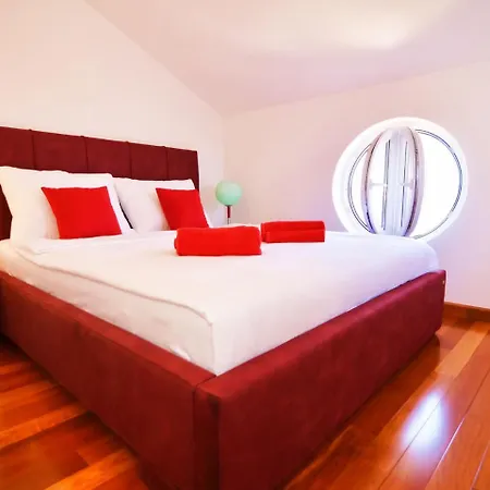 Luxurious In With Pool Villa *